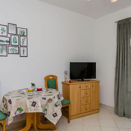Apartment Mario Traù Esterno foto